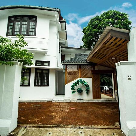 Lost & Found - Colombo Exterior photo